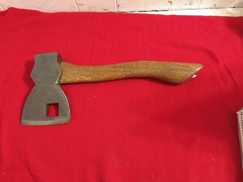 Old axe hatchet lineman - 4, lb